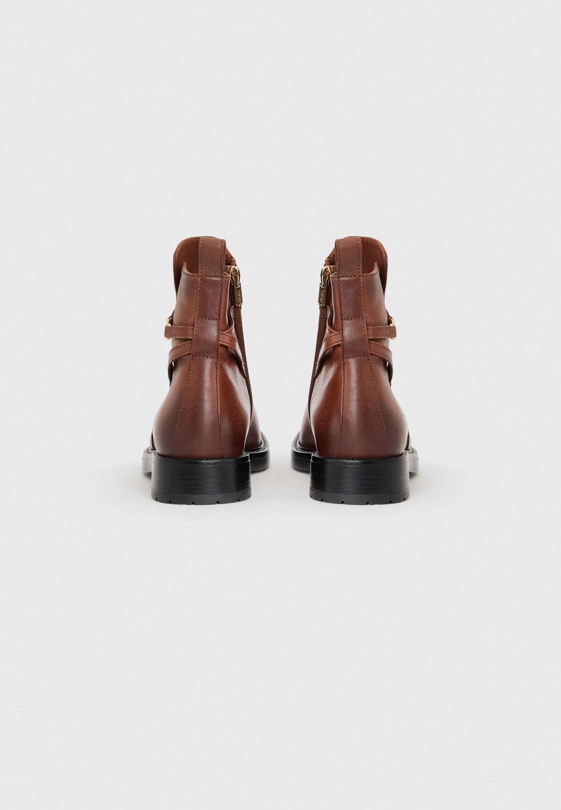 BLAKE SIGNIA BOOT Media 3