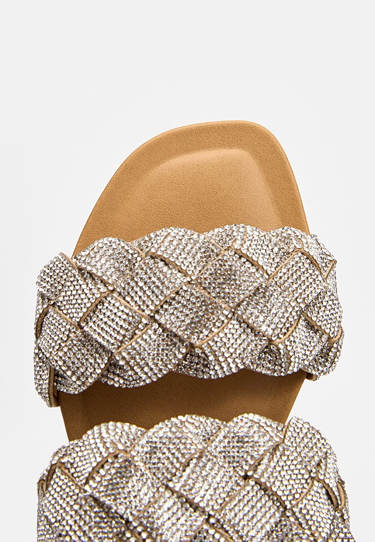Steve Madden AMORAH