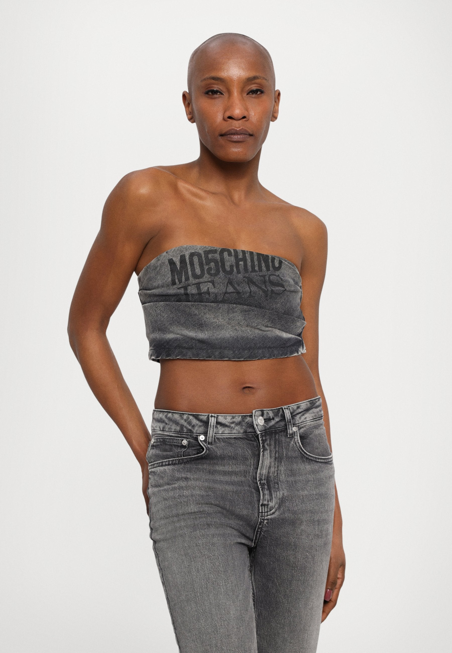 MOSCHINO JEANS