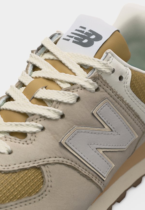 New Balance U574 UNISEX