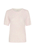Kurzärmliges T-Shirt in zartem Rosa mit einem dezenten cremefarbenen abstrakten Muster, rundem Ausschnitt und weichem Stoffgefühl. Markenetikett am Hals sichtbar.