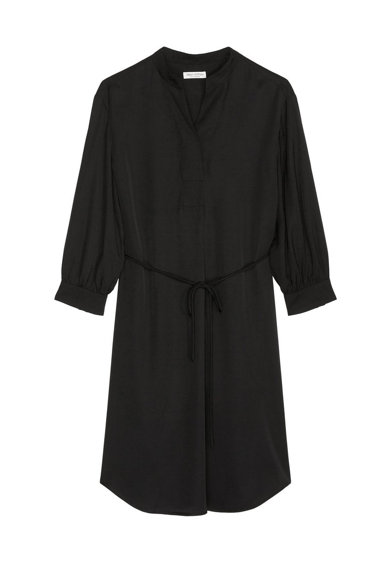 STYLE DETAILED PLACKET Media 1