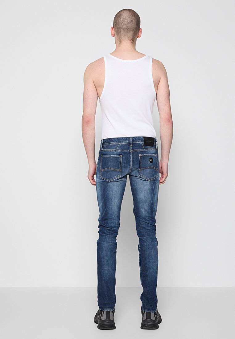 Armani Exchange Jeans Slim Fit Media 3