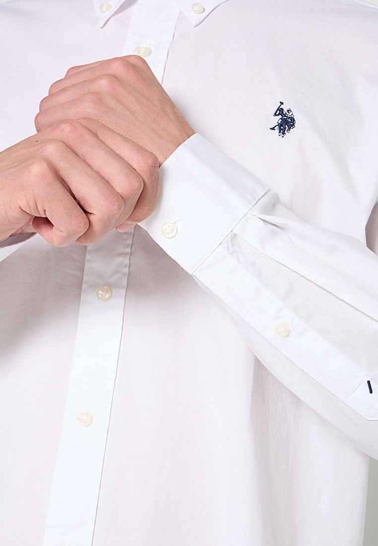 U.S. Polo Assn. REGULAR FIT