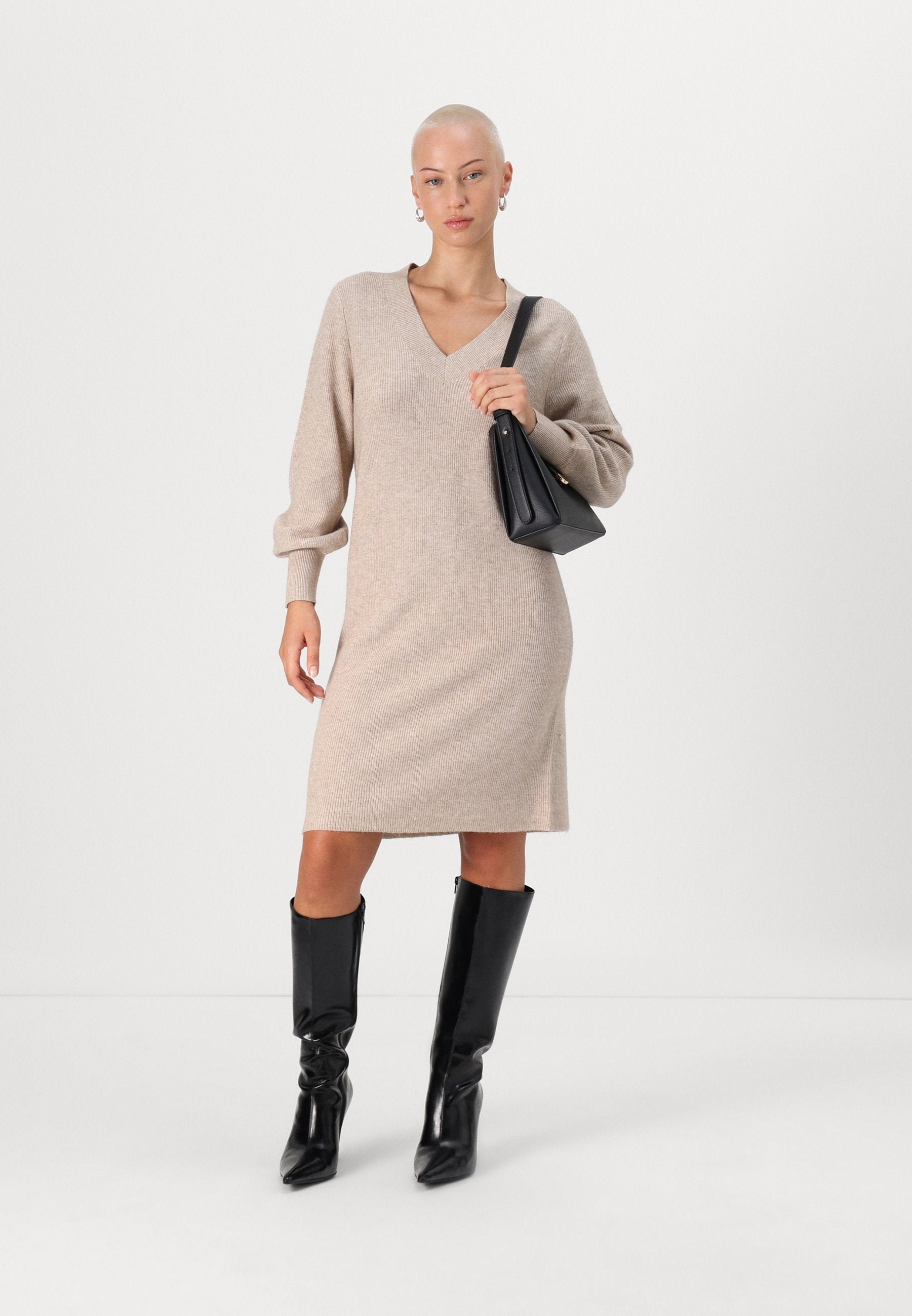 ONLKATIA V NECK DRESS Media 2