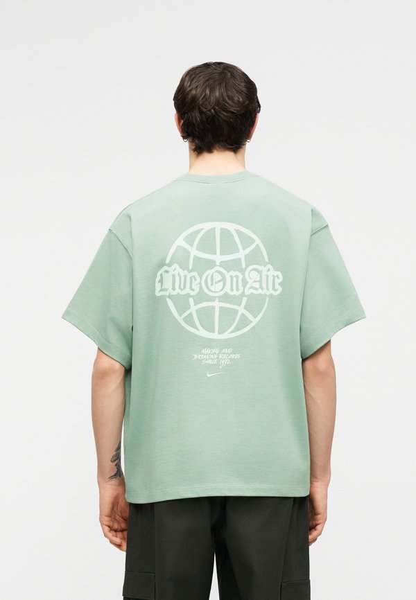 Nike Sportswear SOLO TEE UNISEX - Print T-shirt - mint
