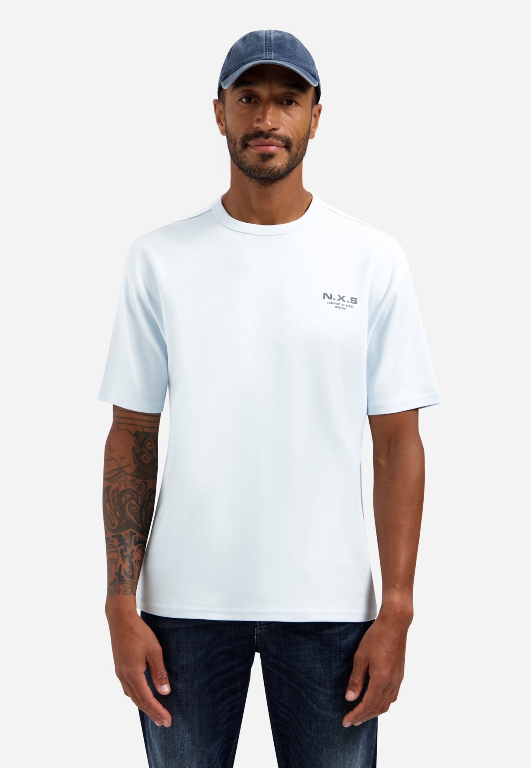 HEAVY CREW NECK  Media 4
