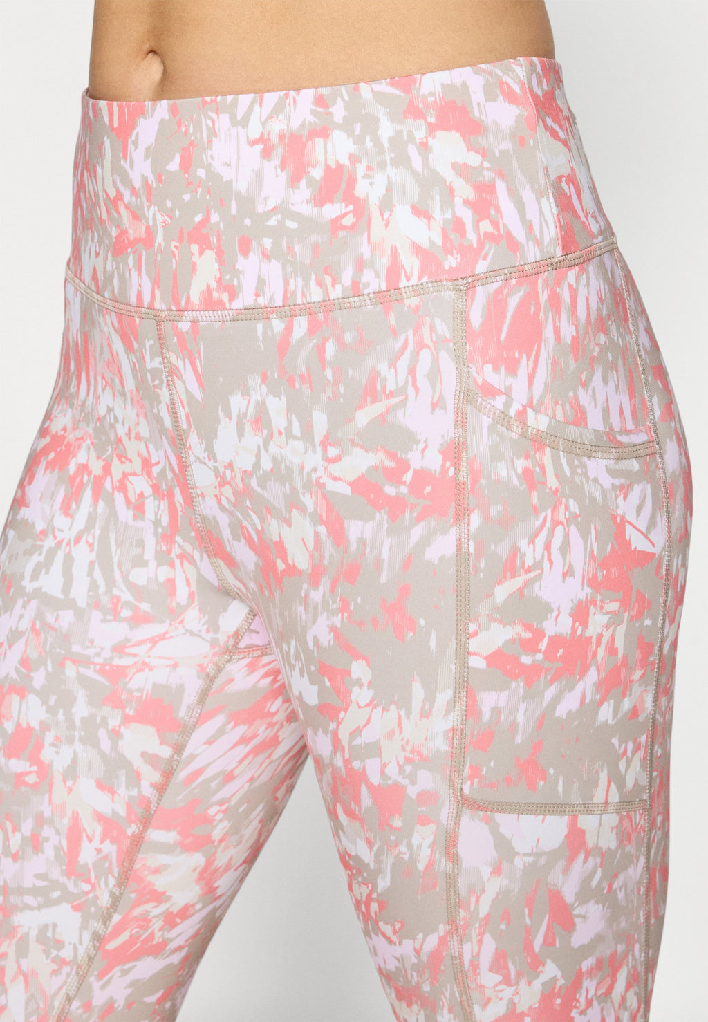 DKNY Sport