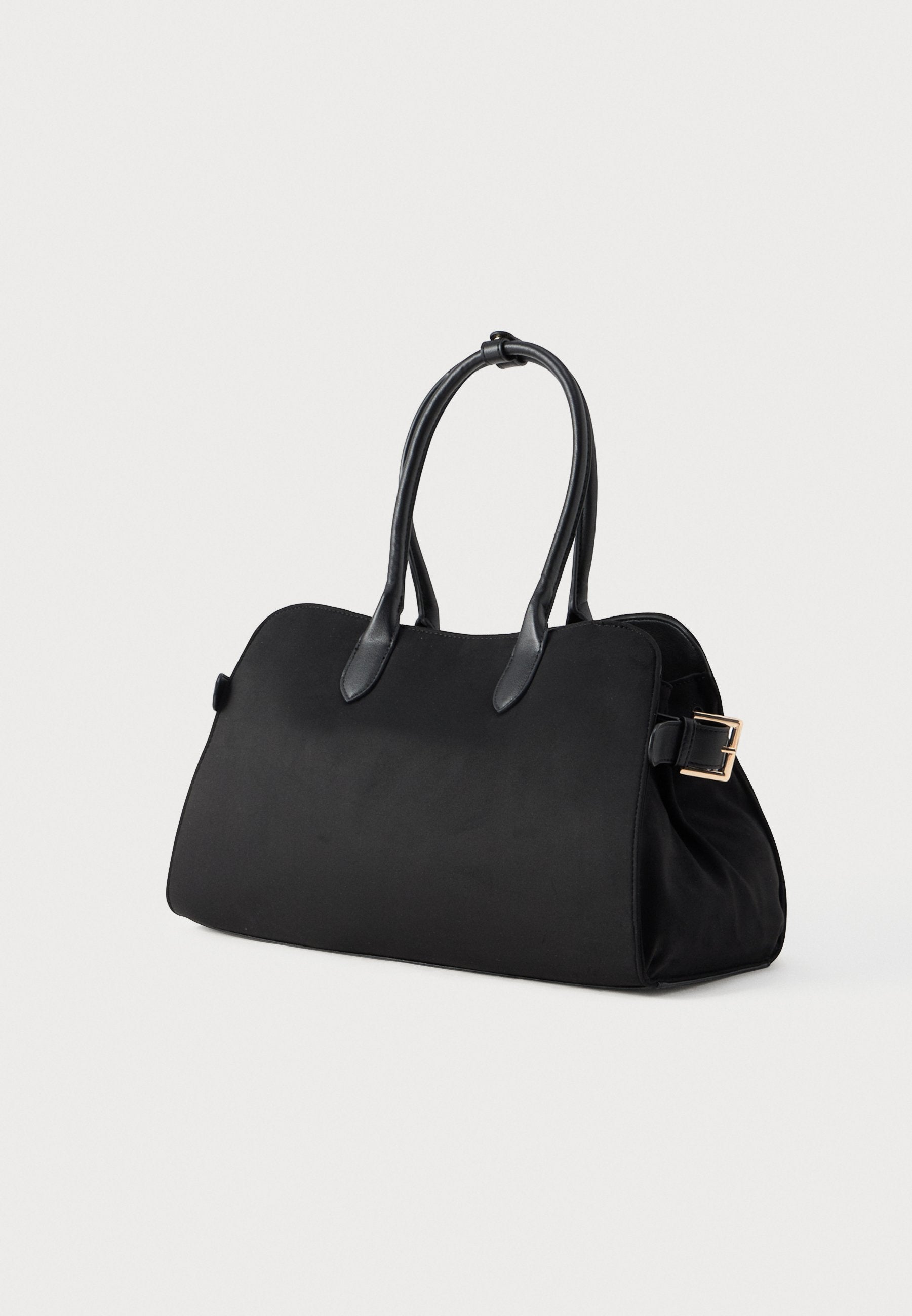 Valentino Bags SPECIAL RUNWAY