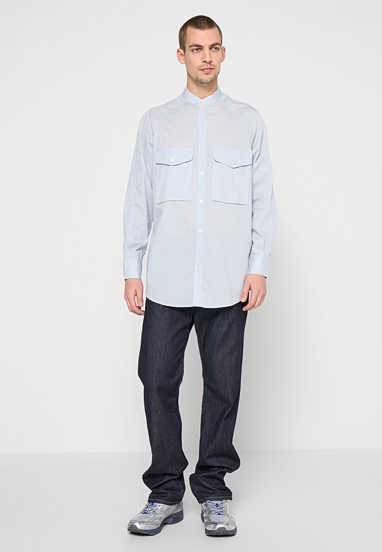 Emporio Armani REGULAR FIT