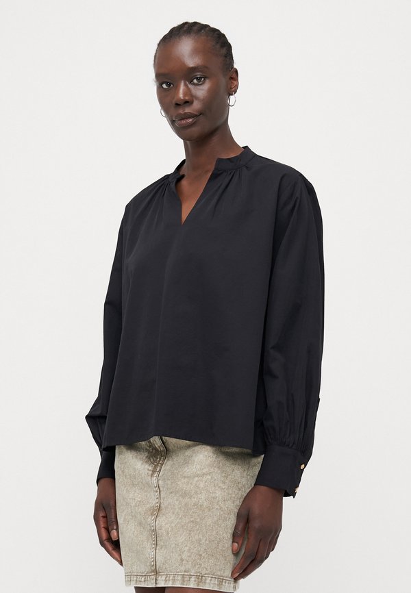 Vero Moda Tall VMFANNI V NECK
