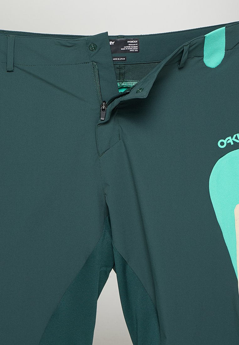 Oakley MAVEN