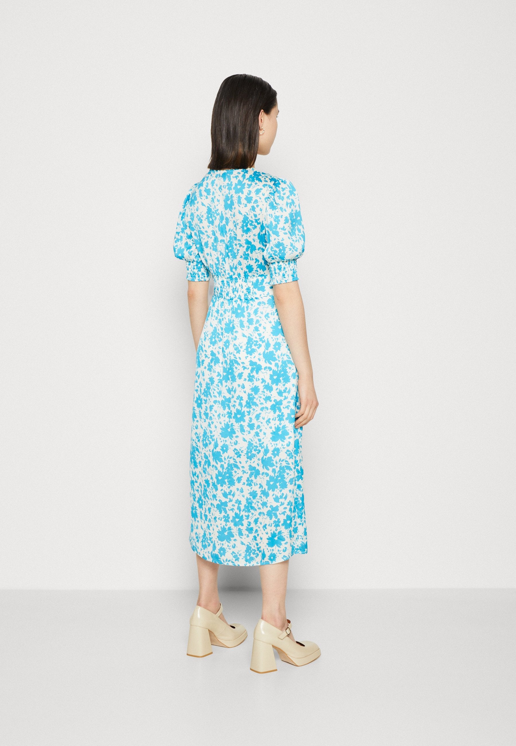 ONLRIKKA V NECK MIDI DRESS Media 4