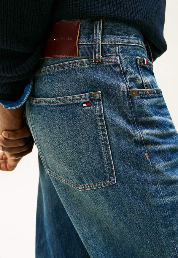 Tommy Hilfiger