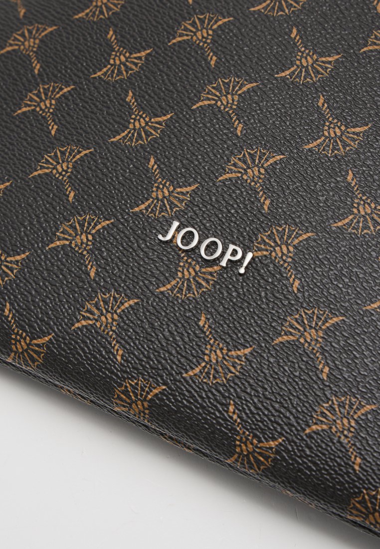 JOOP! FLORA