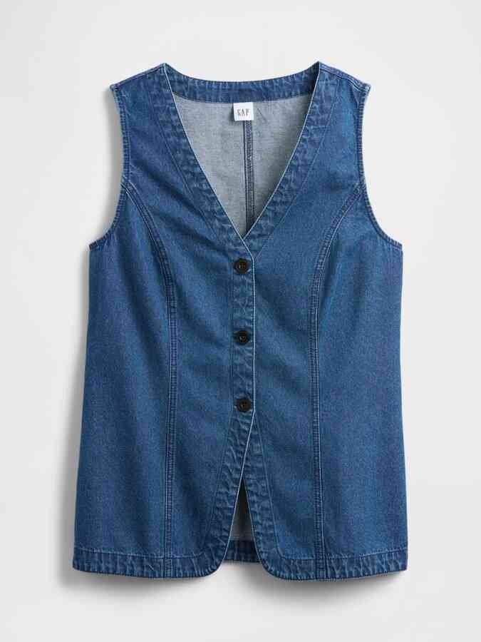 Ärmellöse Denim-Weste mit V-Ausschnitt, drei schwarzen Knöpfen vorne und taillierten vertikalen Nähten für eine formende Passform.