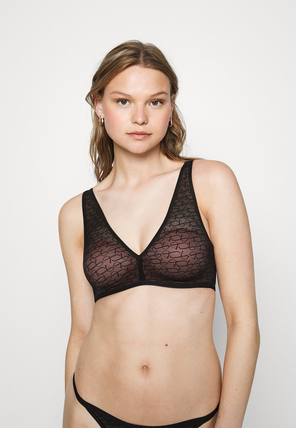 Triumph SIGNATURE SHEER