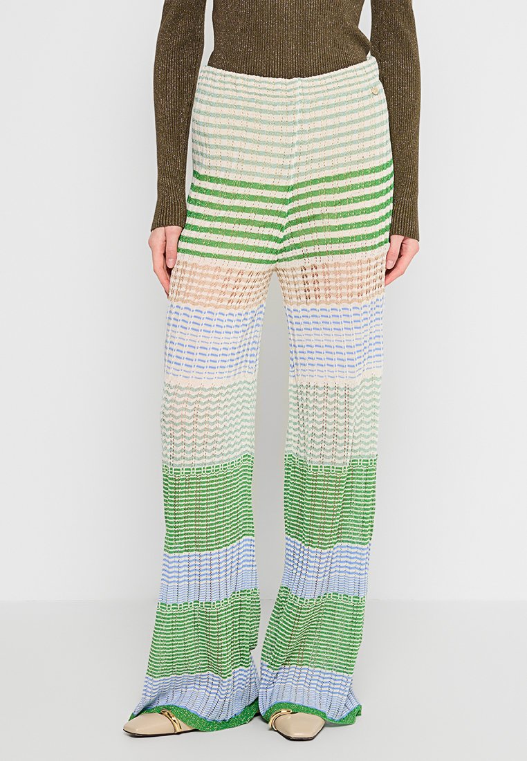 MAGLIA  Media 1