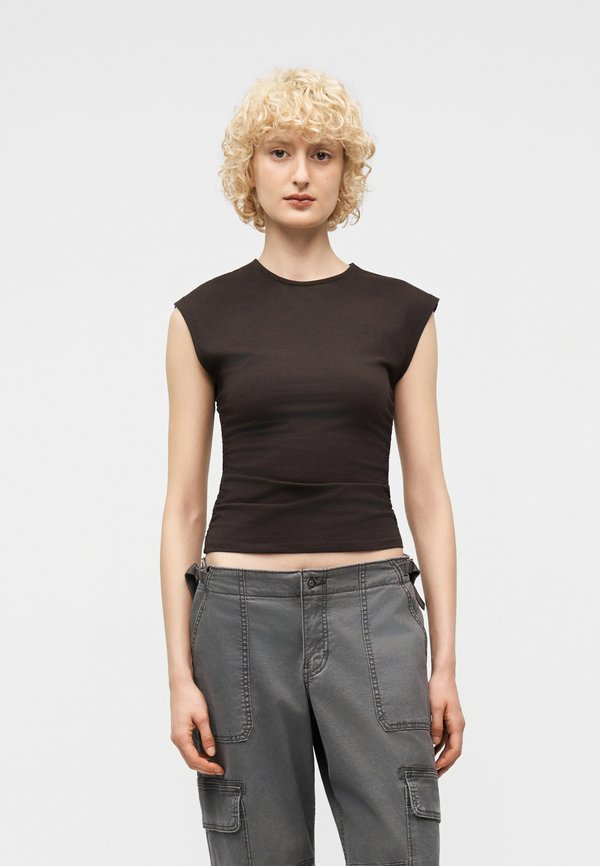 ONLY ONLMIRA - Basic T-shirt - black coffee