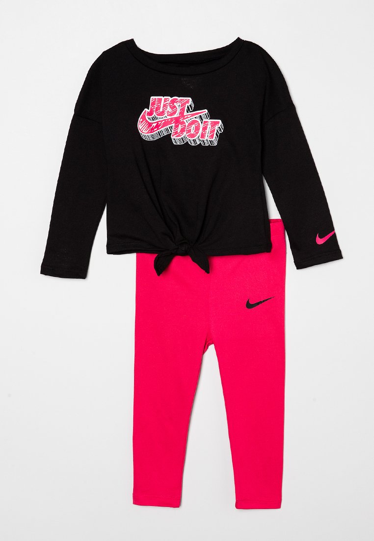 Nike Sportswear SET