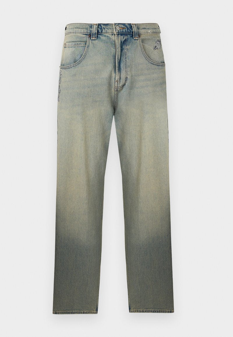 Verblasste Jeans mit geradem Bein, fünf Taschen, Knopfverschluss und dezenten Ziernähten in der Nähe der Vordertaschen.