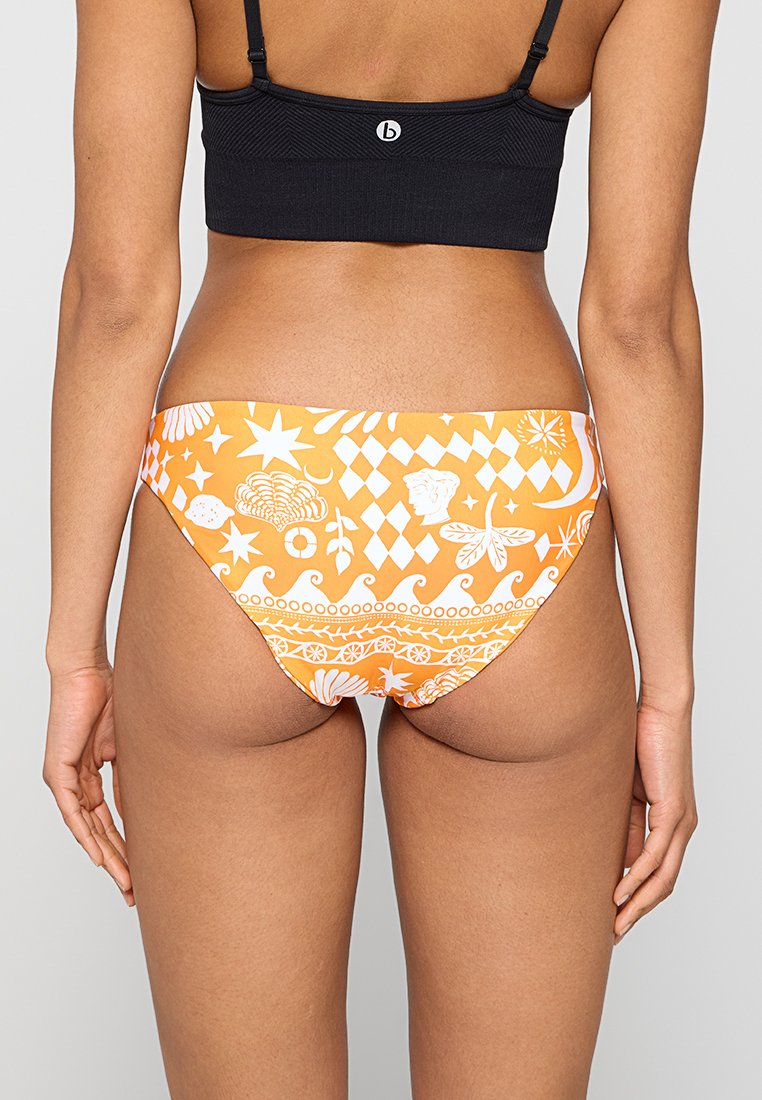 CORFU REVERSIBLE Media 3