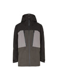 Outdoor-Jacke mit schwarzer Kapuze und Ärmeln, grauer Brustpartie mit zwei vertikalen Reißverschlusstaschen und olivgrüner Unterseite mit Frontreißverschluss.