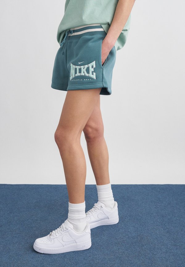 Nike Sportswear Shorts - mineral slate