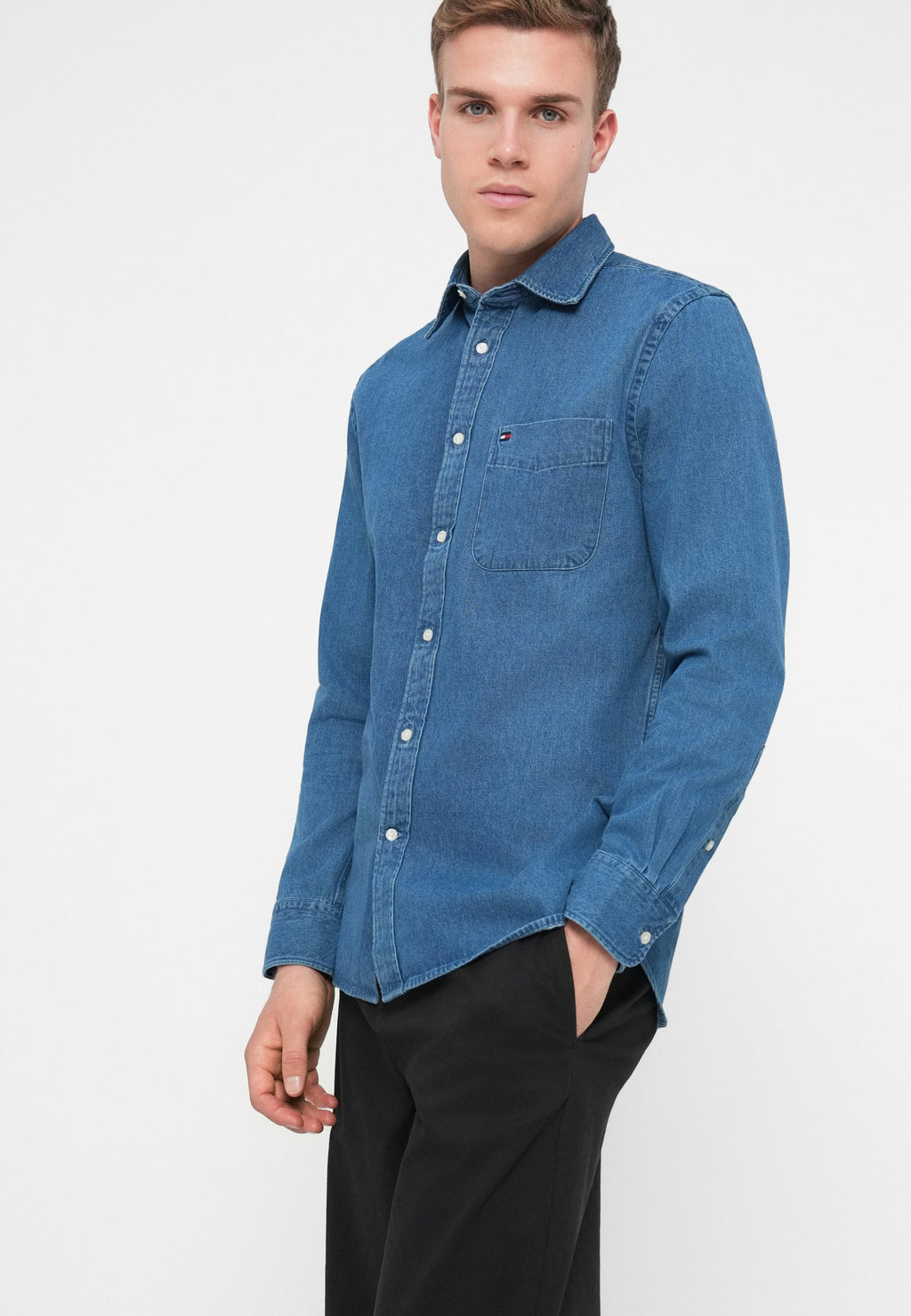 REGULAR FIT  Media 5
