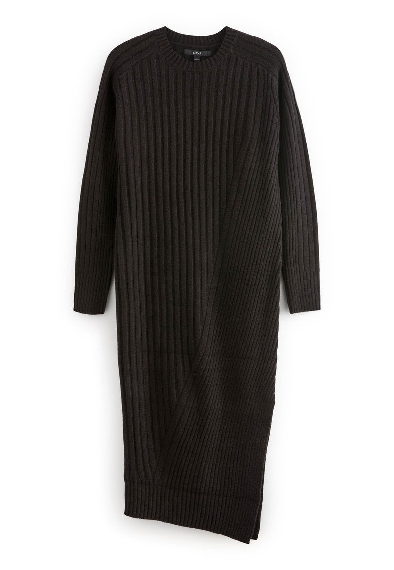 Schwarzes geripptes Strickkleid mit langen Ärmeln, Rundhalsausschnitt und asymmetrischem Design mit diagonalen Rippen und seitlichem Schlitz.