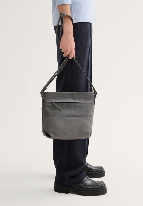TOM TAILOR NICOLINA CROSS BAG M - Cross body bag - mixed grey