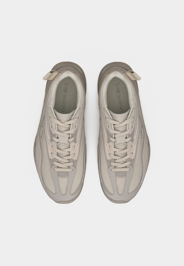 Lacoste SIDE LOW 126