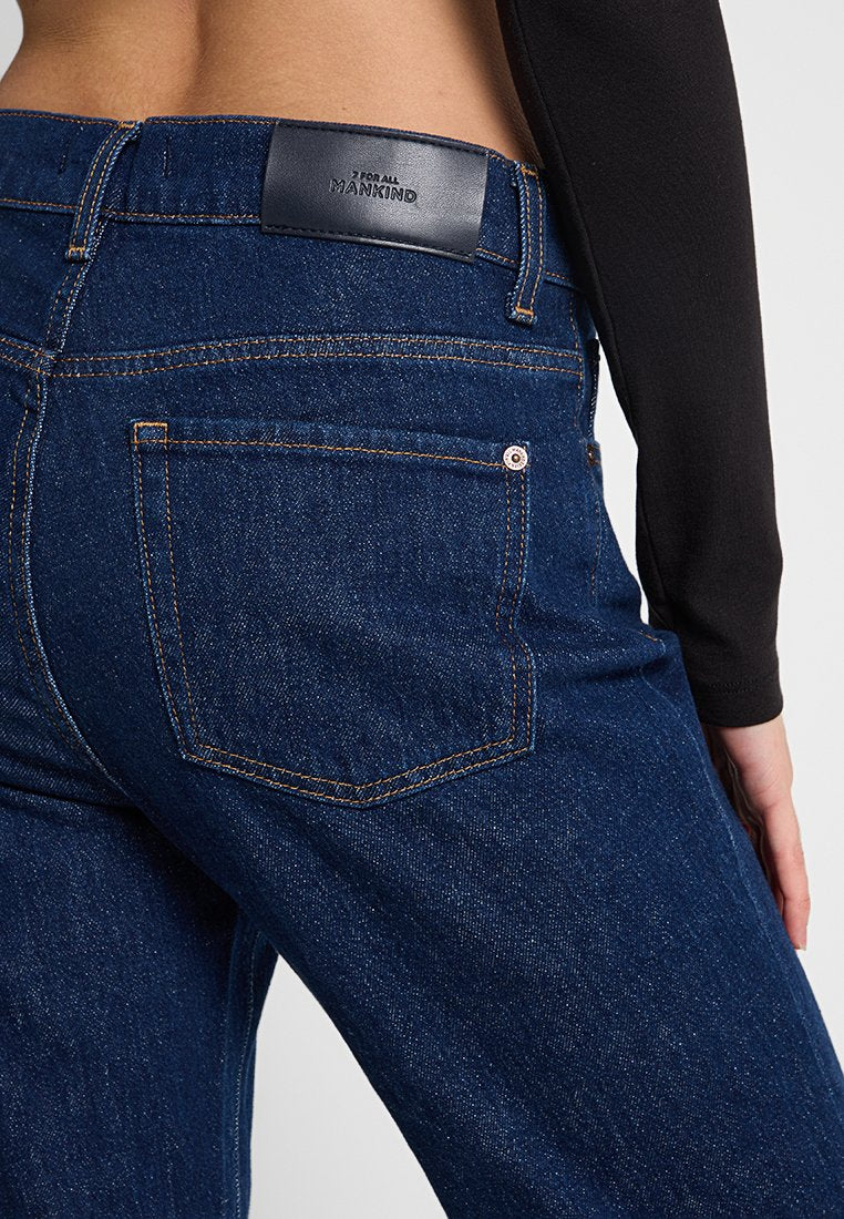 7 for all mankind LOGAN