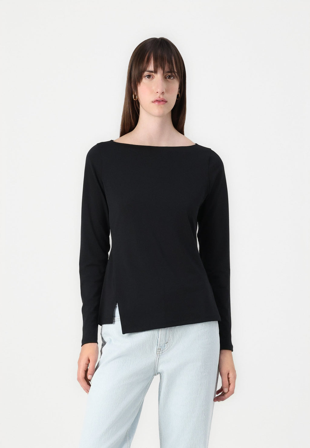 Abercrombie & Fitch Long-Sleeve Asymmetrical Hem Slash Top