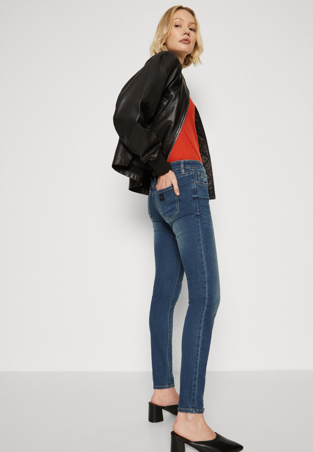 Armani Exchange Jeans Skinny Fit Media 5