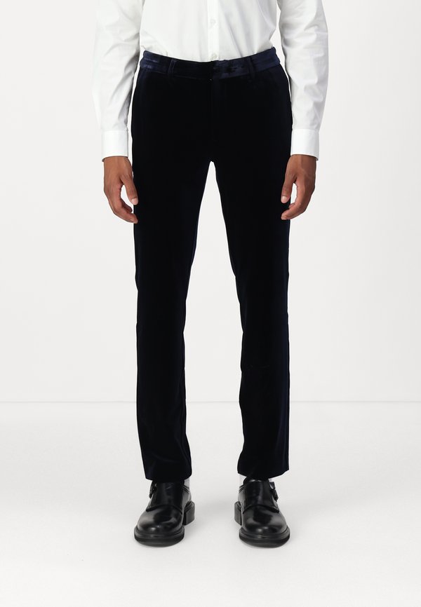 Bruuns Bazaar VELVETBBAXEL PANTS