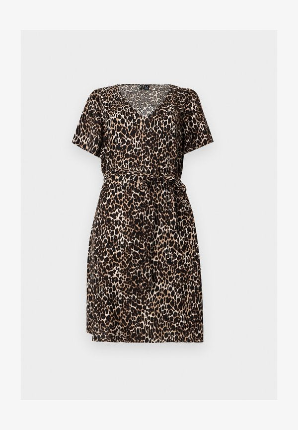 Vero Moda Curve VMCEASY JOY DRESS - Day dress - black
