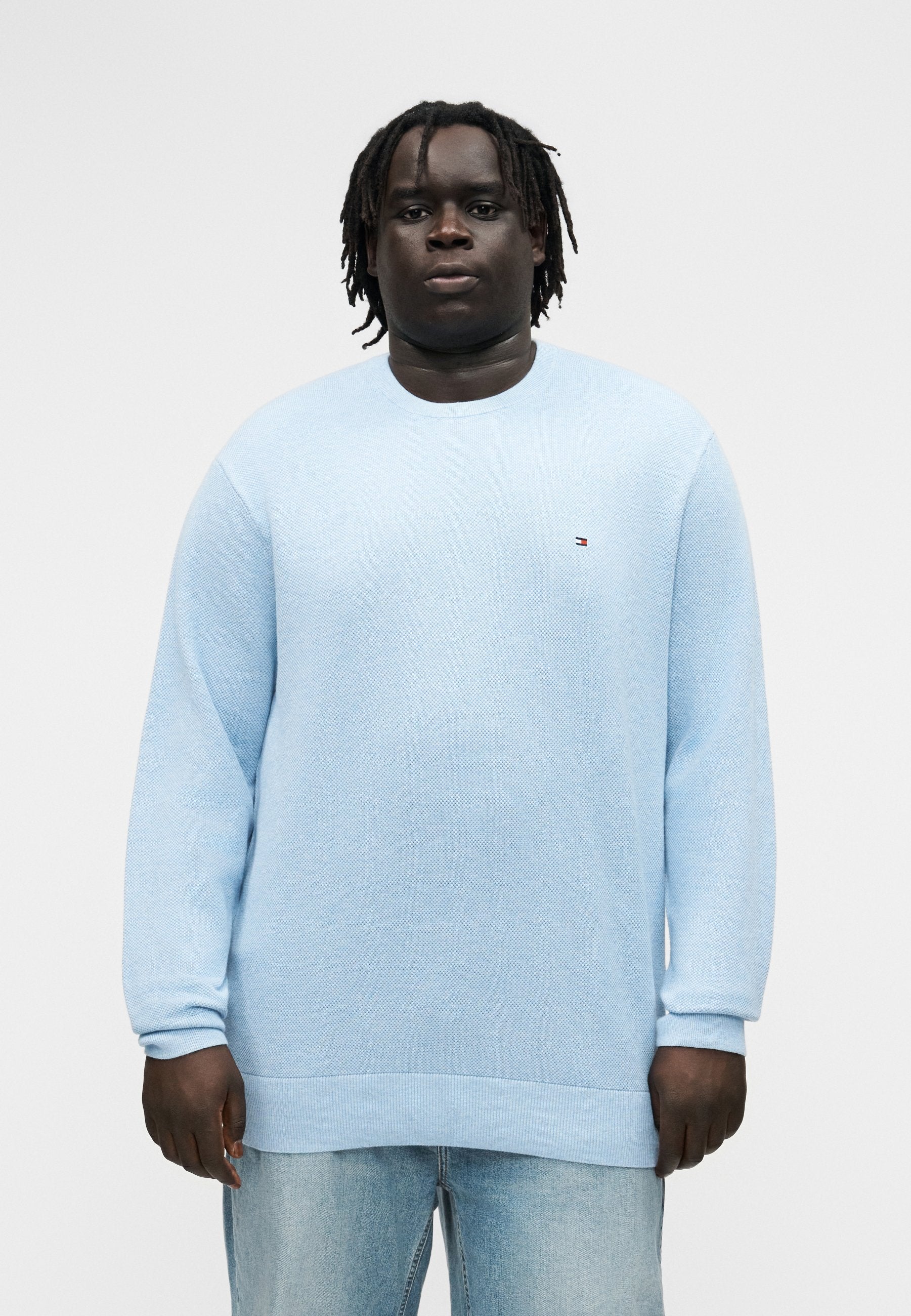 ESSENTIAL STRUCTURE CREW NECK Media 3
