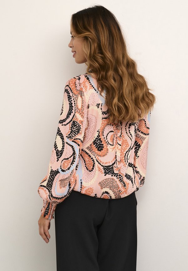 Culture CUBOBBIE LS