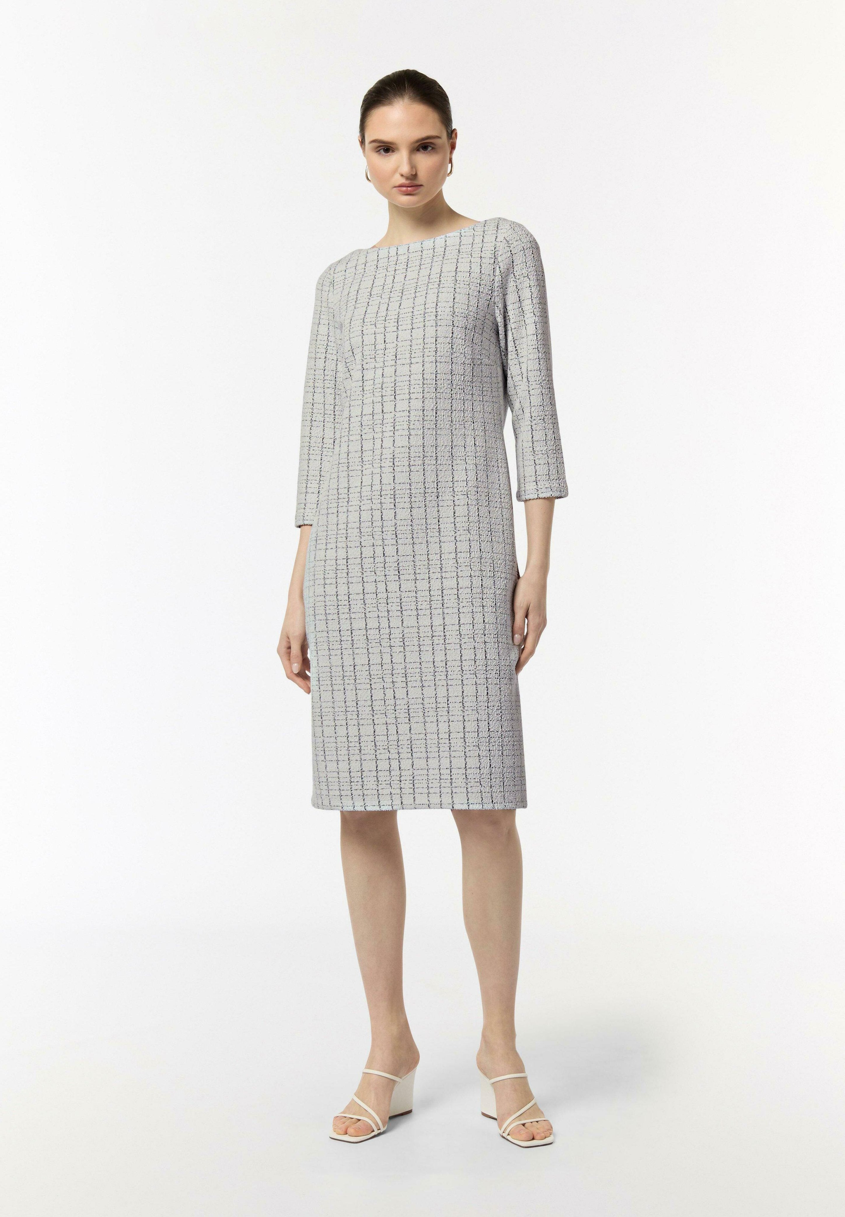 comma Strickkleid Media 3