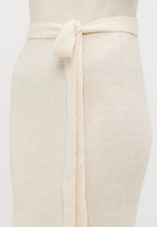 Vero Moda Tall VMPIPPA HIGHNECK DRESS