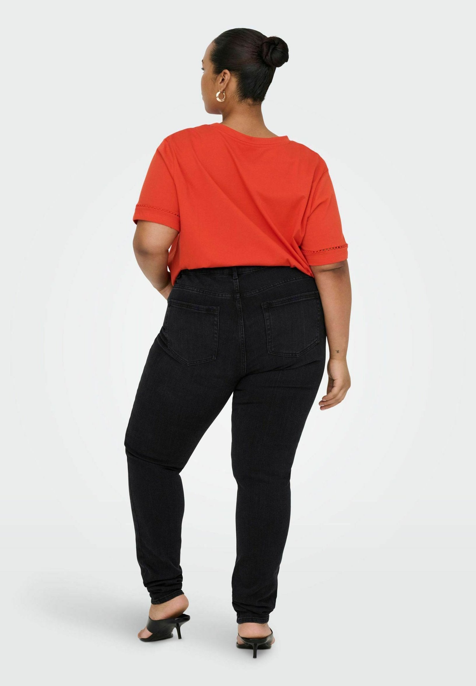 Skinny fit CARBILLY Media 4