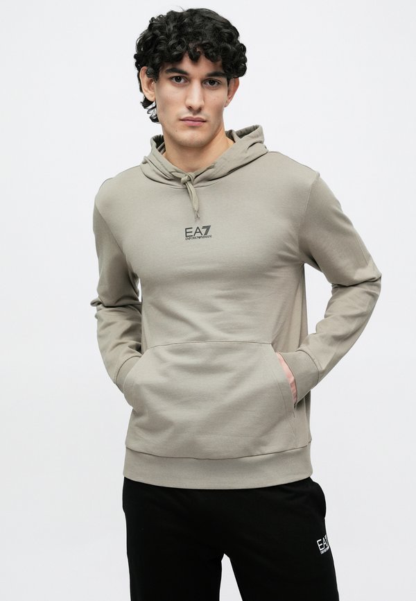EA7 Emporio Armani TRAIN CORE