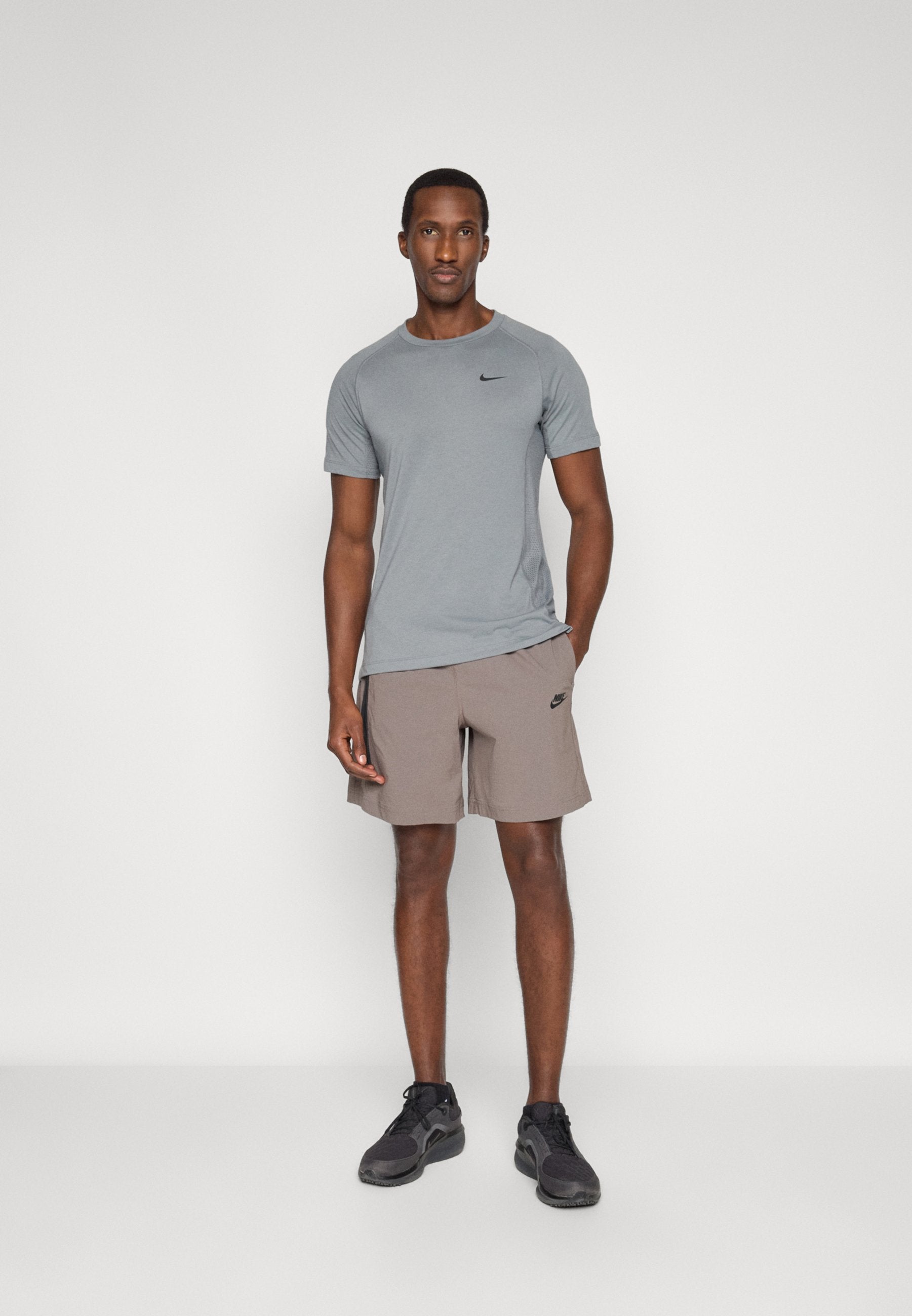 Nike Sportswear TREK