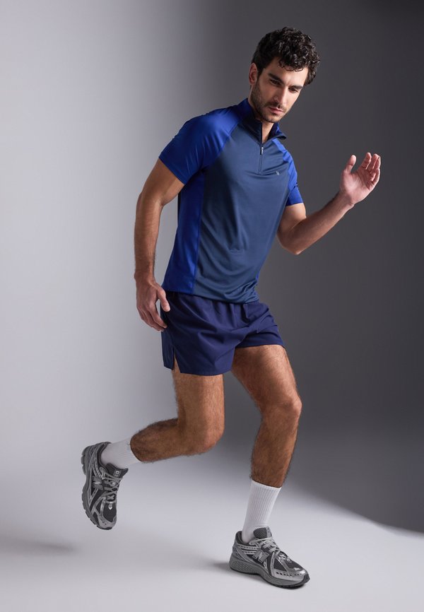 Pier One Sport by Zalando SHORT SLEEVE CYCLING JERSEY WITH 1/4 ZIP AND BACK POCKET