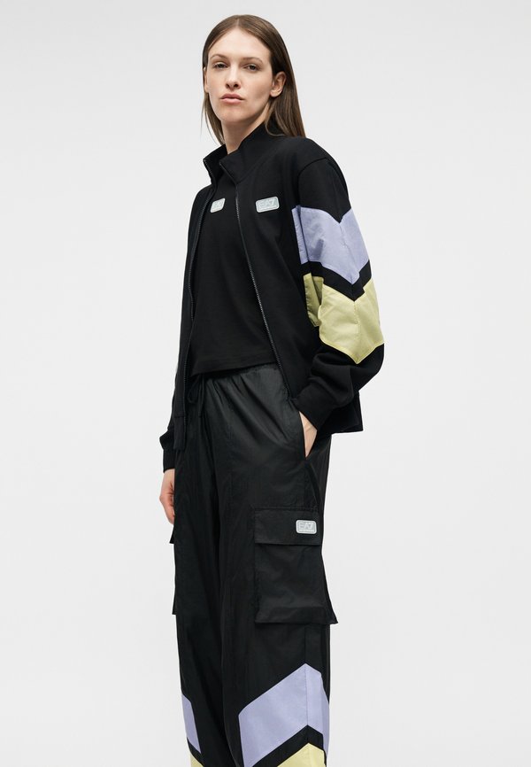 EA7 Emporio Armani TROUSER