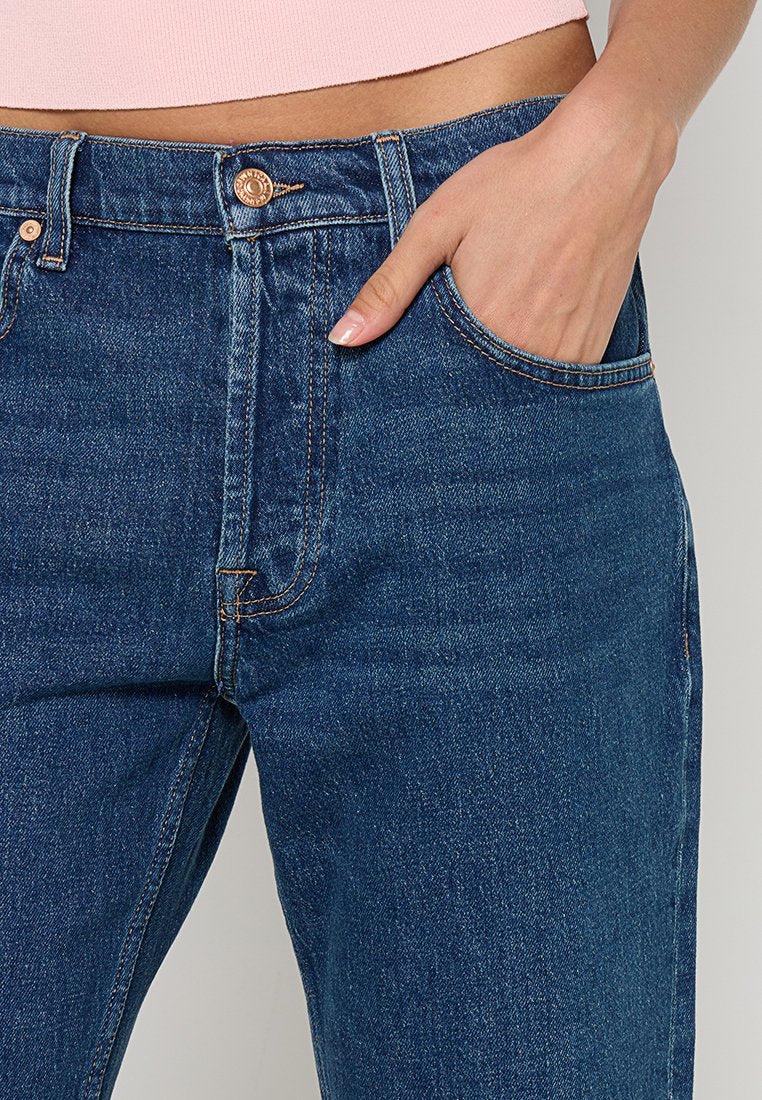 7 for all mankind JULIA