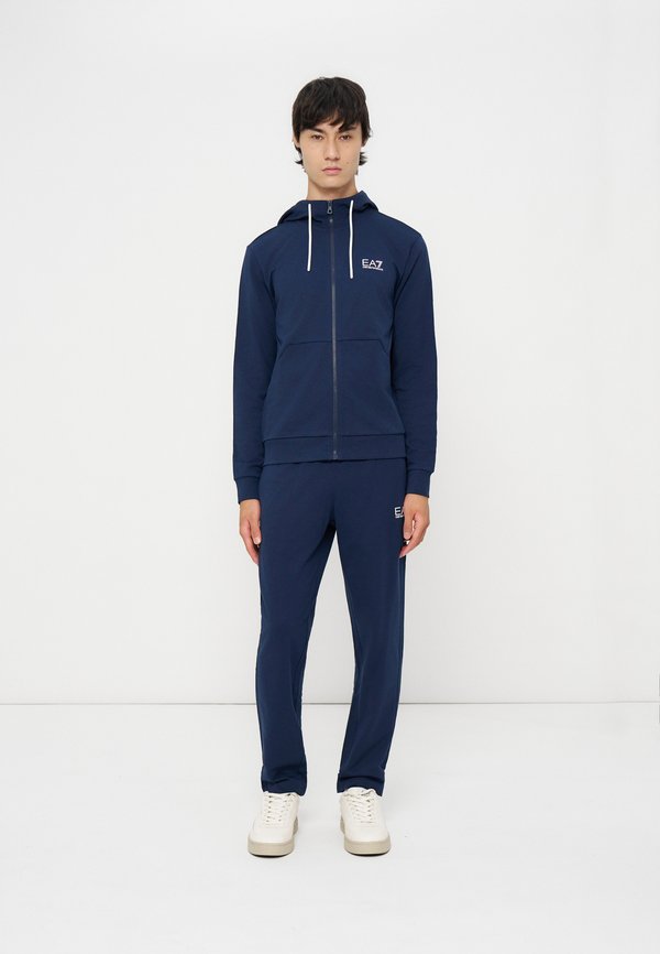 EA7 Emporio Armani