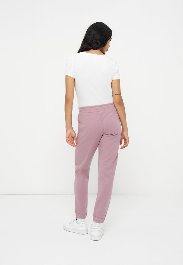 EA7 Emporio Armani