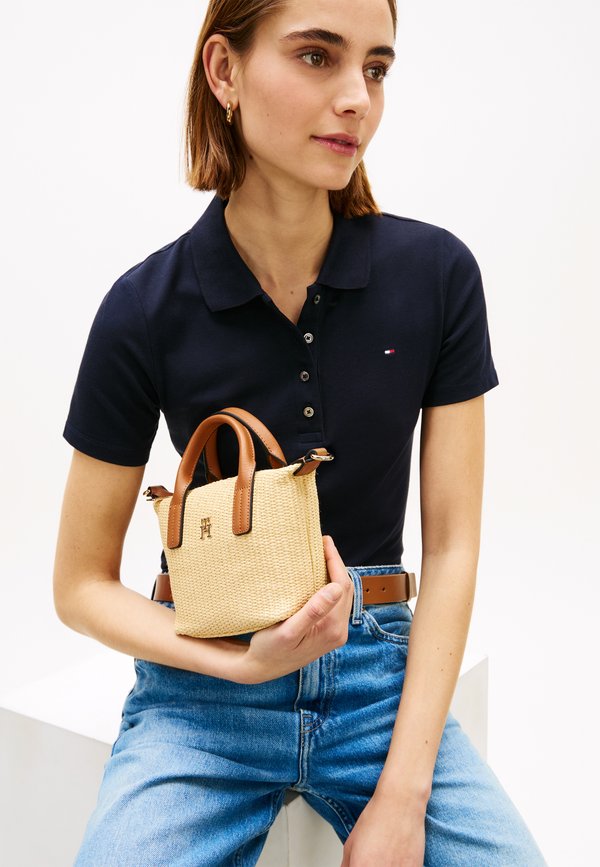 Tommy Hilfiger TH MONOGRAM RAFFIA CROSSBODY TOTE BAG - Handbag - natural raffia